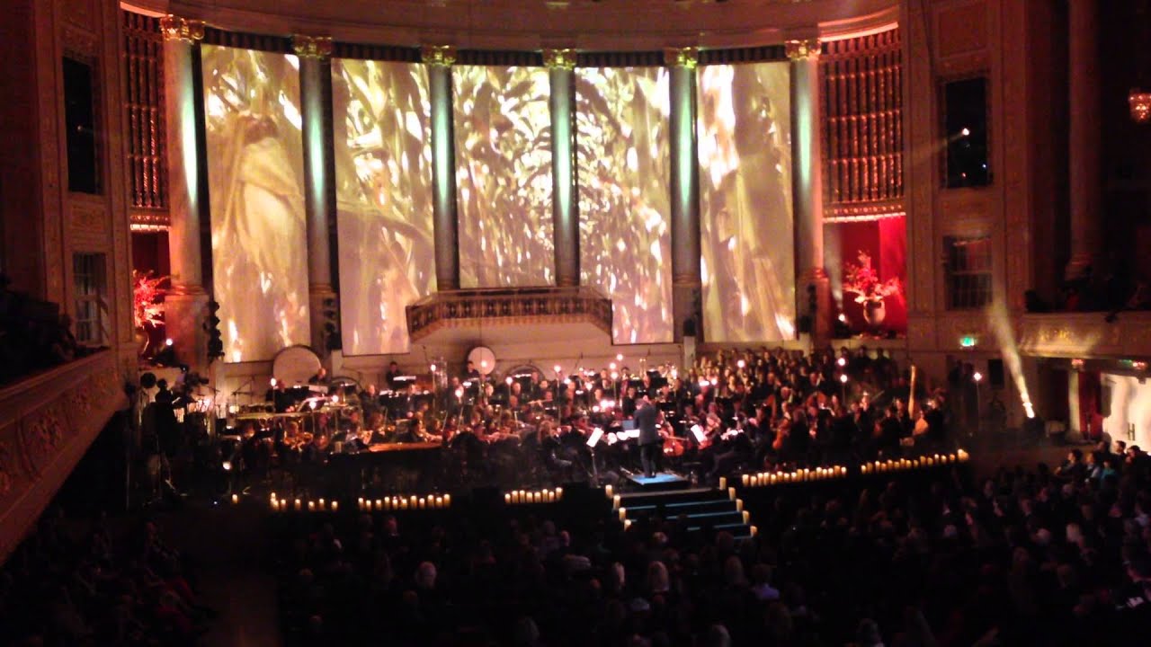 Hollywood in Vienna 2015 - James Newton Howard - Signs