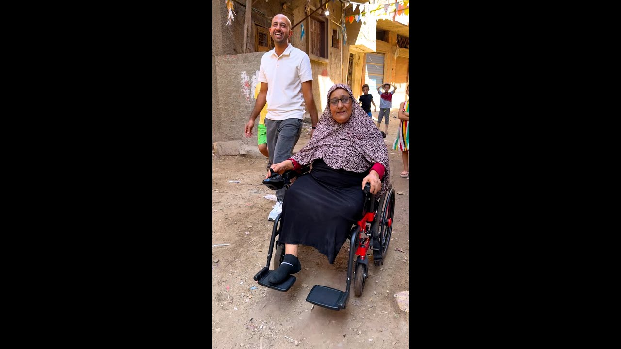 بقالها سنتين مبتشوفش الشارع يلا بينا نصنع سعاده جديده🥹