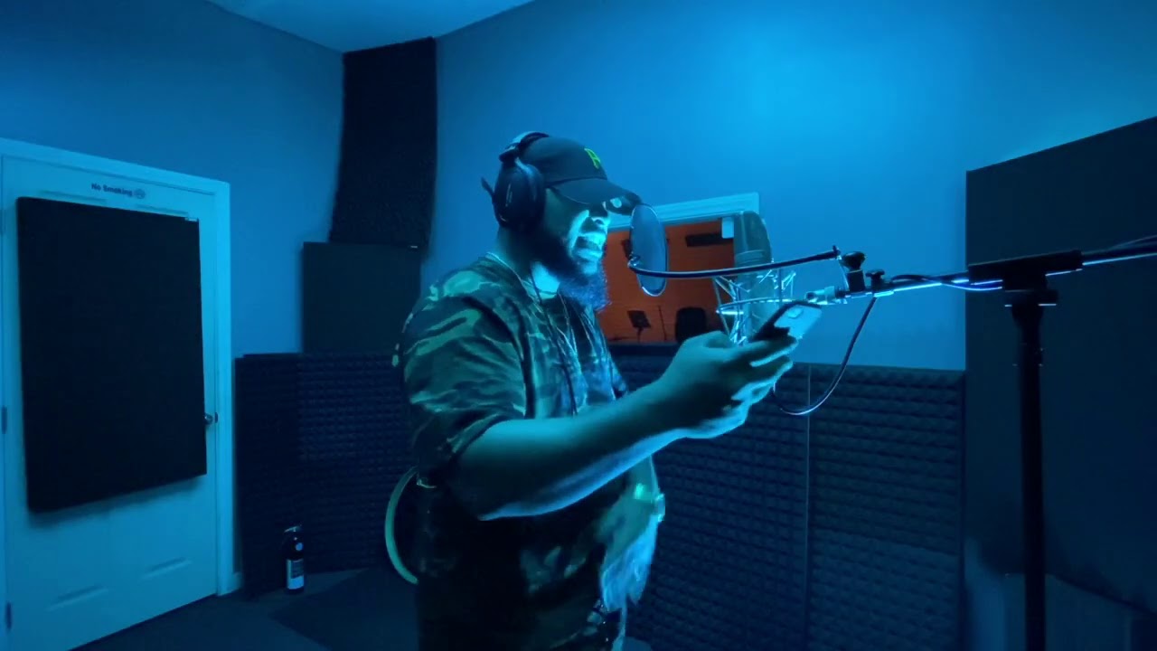 The Neumann U87 with Rapper T.Prophet