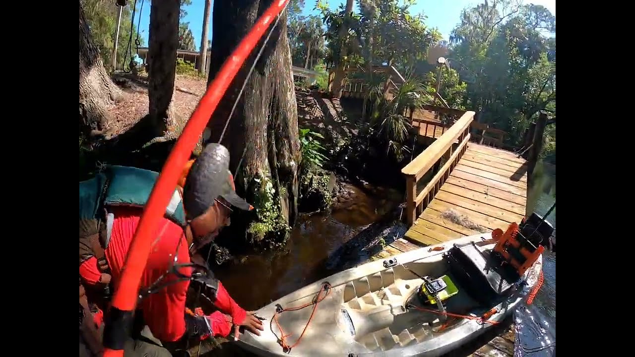 Ascend 133x kayak saves the day | EMERGENCY | SORRY FOR LANGUAGE.