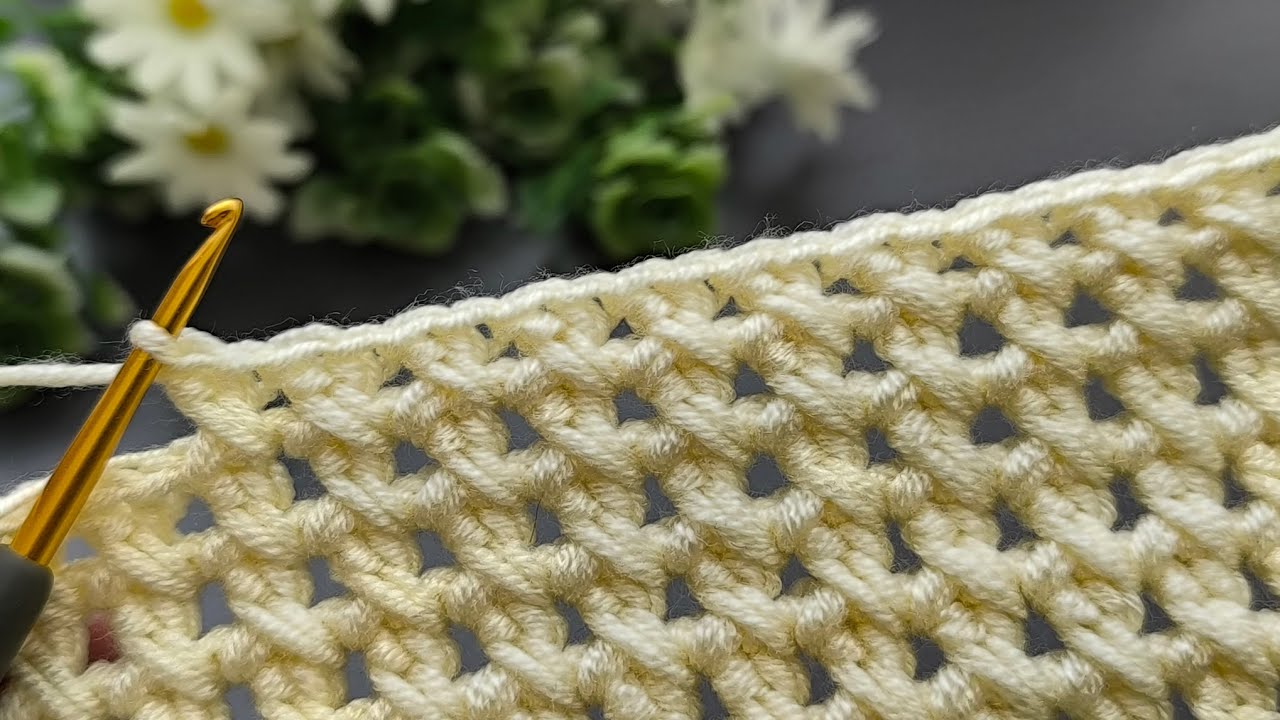 Very easy crochet baby blanket and cardigan pattern 