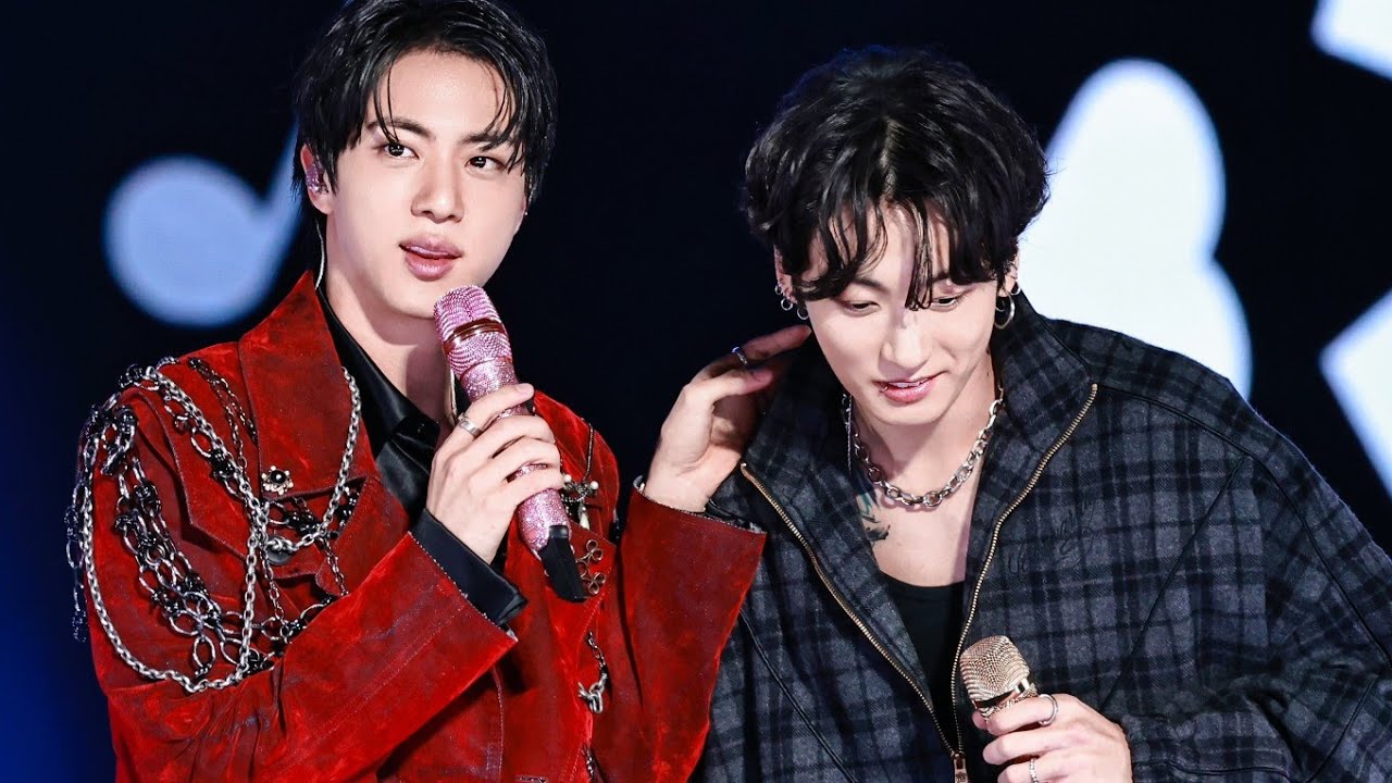 	Jin is flirting with Jk 🫠