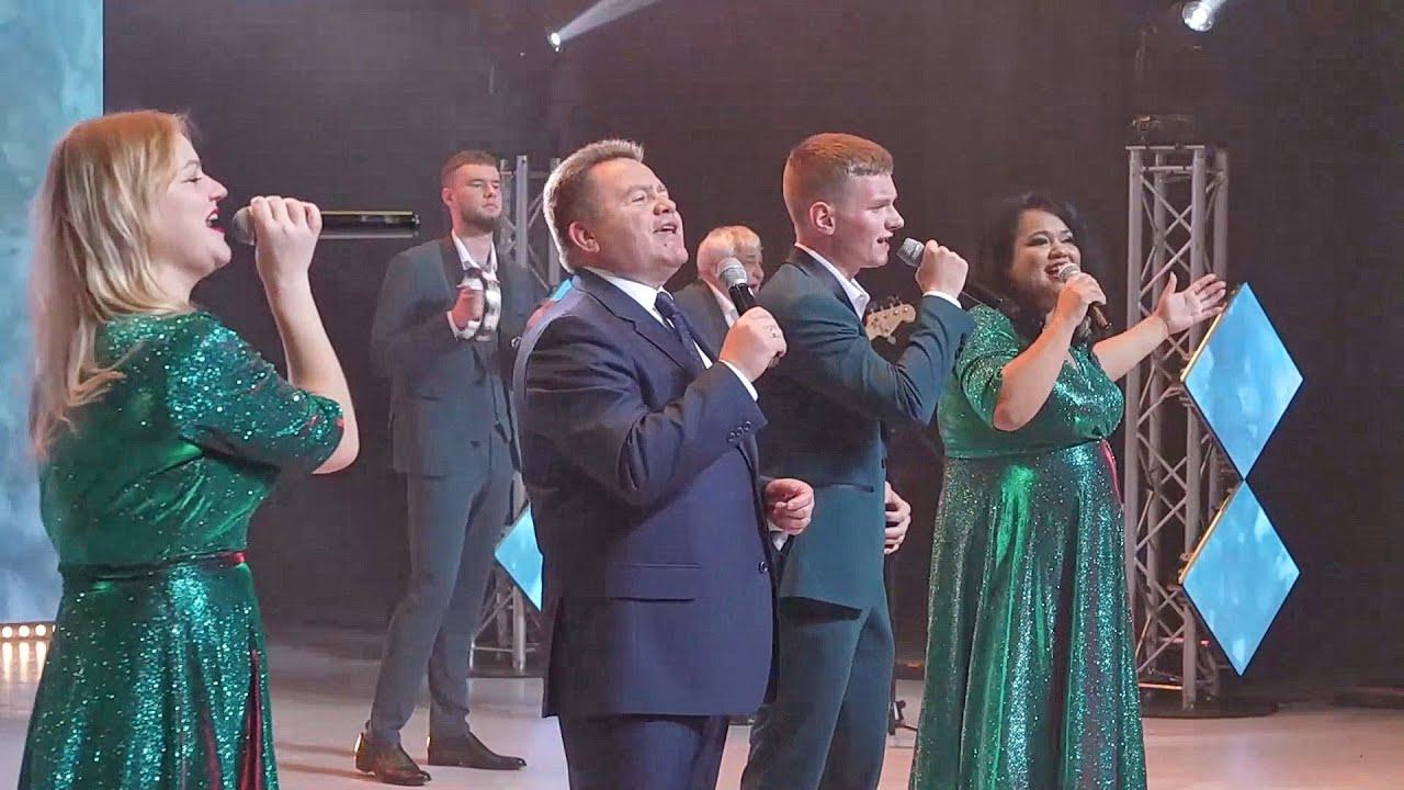 ВИА РЕЗОНАНС и ректор БГСХА Виталий Великанов 