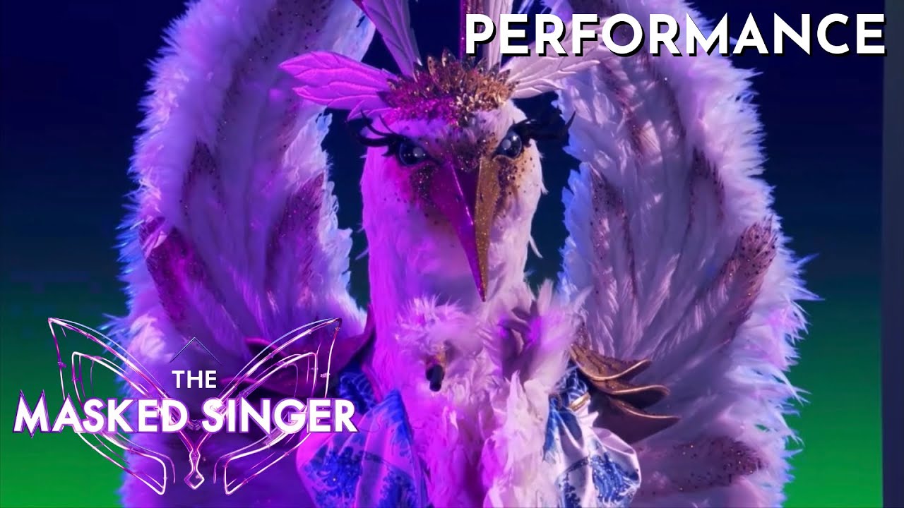 Crane sings &ldquo;Good Luck, Babe!&rdquo; by Chappell Roan | THE MASKED SINGER | SEASON 14