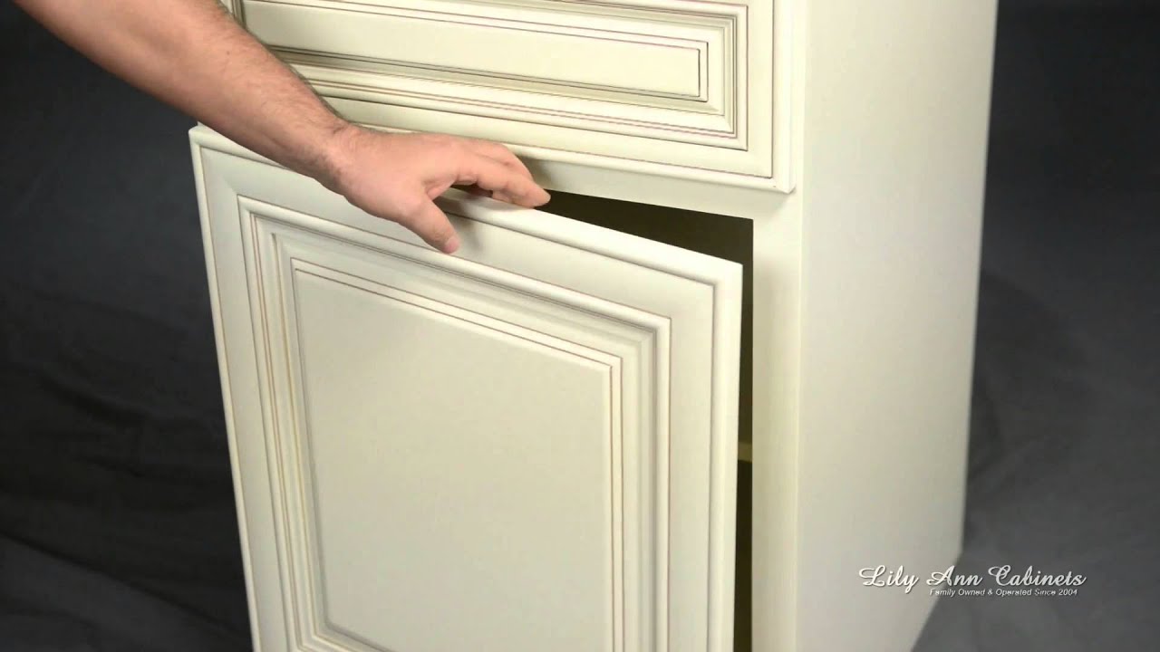 Lily Ann Cabinets Charleston Antique White Cabinet Features