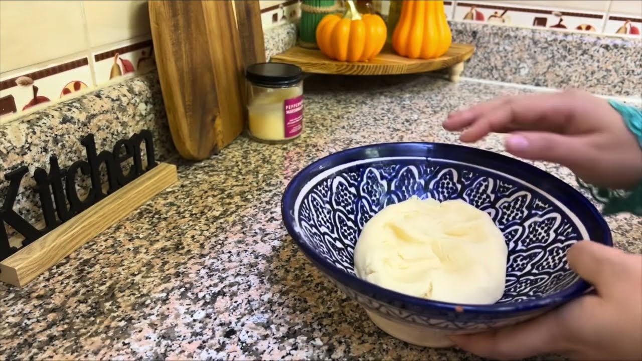 وصفة معمول التمر او حلوى ديال التمر ♥️دوزو معايا العشية جات عندي صحبتي♥️ 