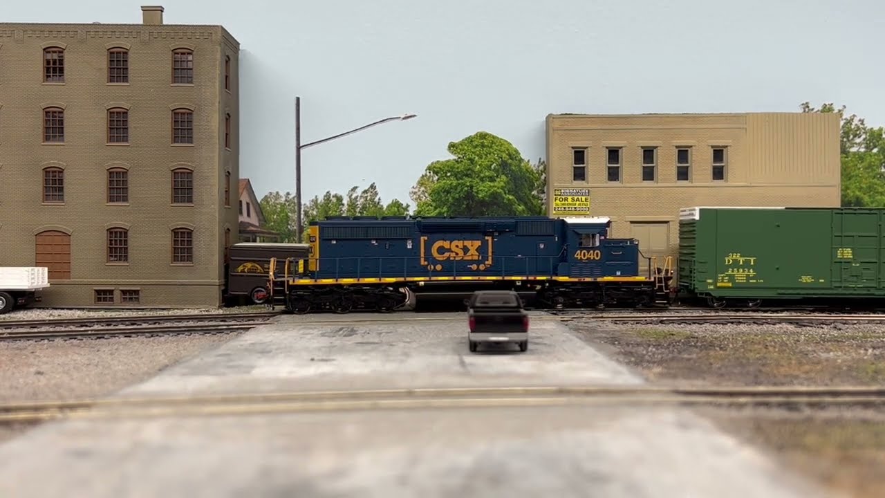 The Mack Job  | Conrail Detroit Shared Assets Area 1997 - 2007  |  HO Model Railroad