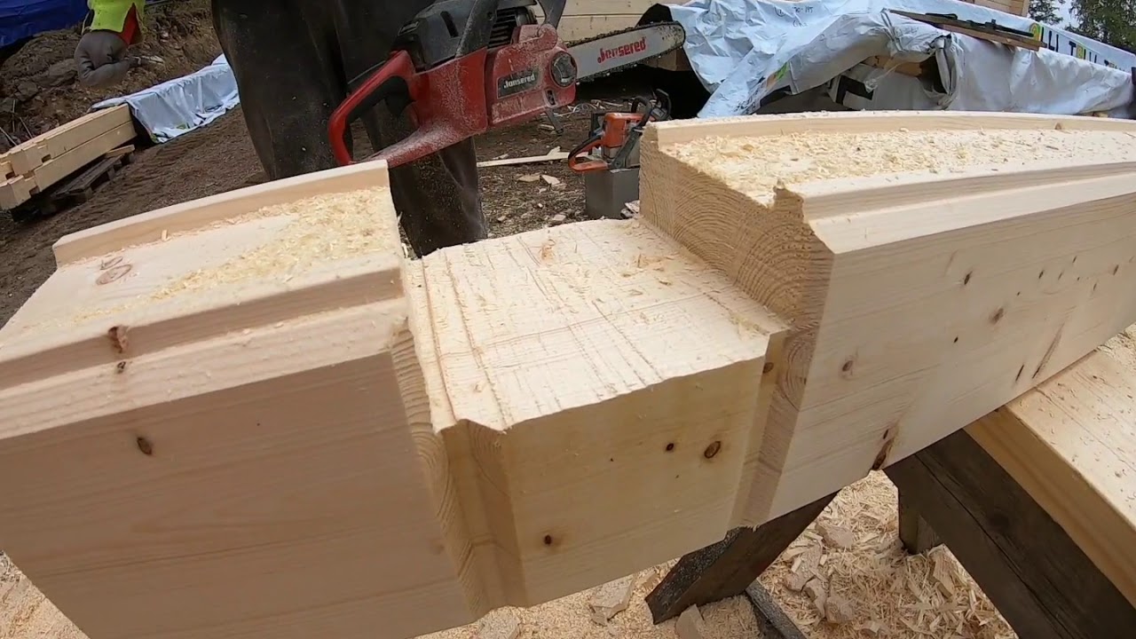 Hirsimökki log house building with basic powertools in Finland.