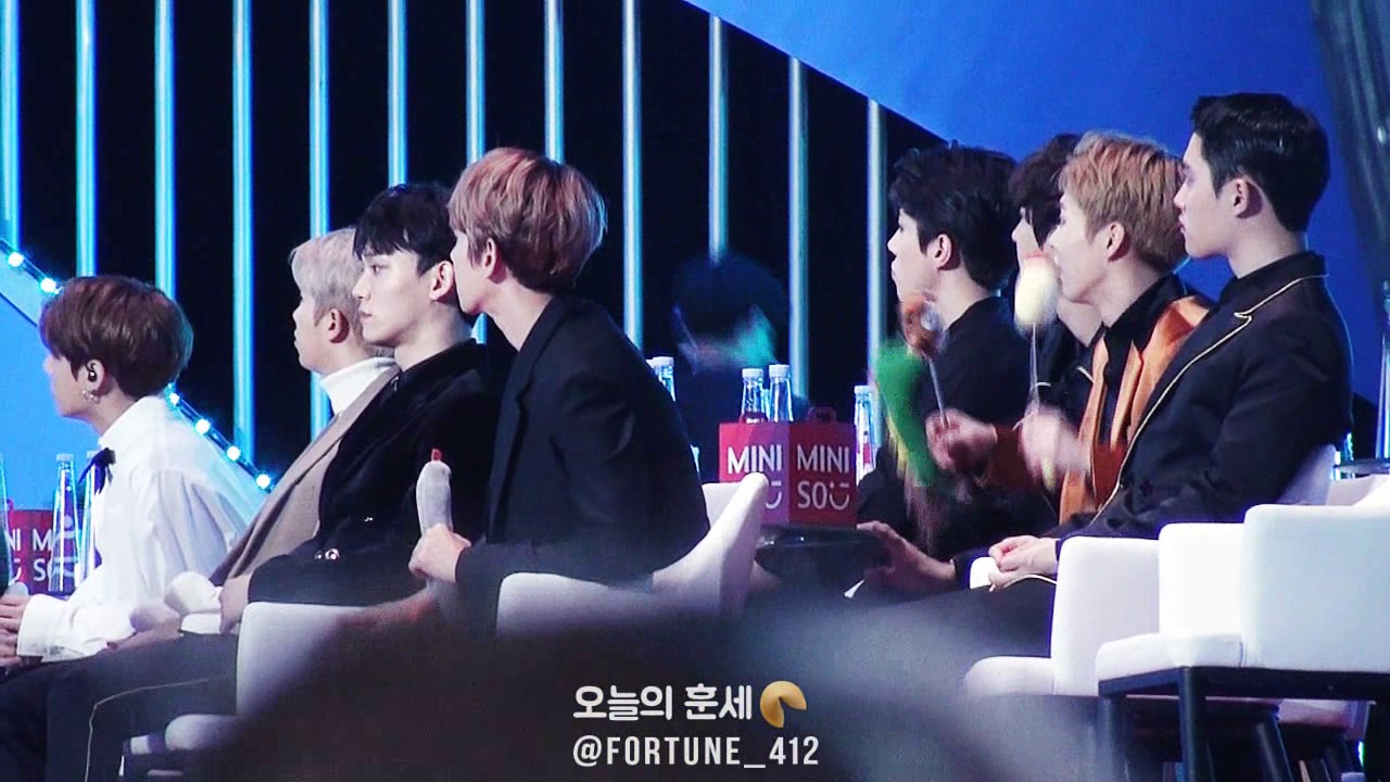 170114 EXO REACTION TO NCT127 