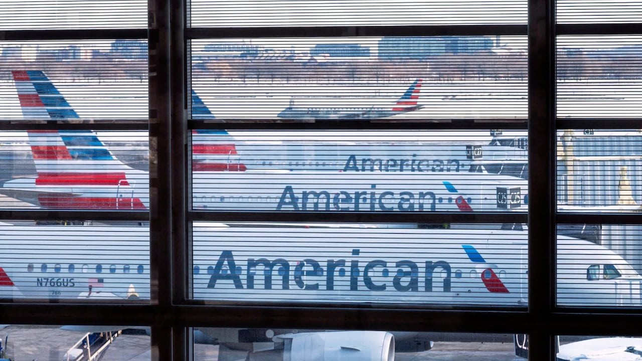 American Airlines сообщает о масштабном техническом сбое