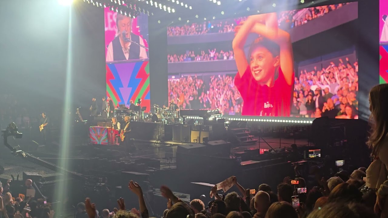 Paul McCartney - Hey Jude - Manchester Co-op Live 14th December 2024