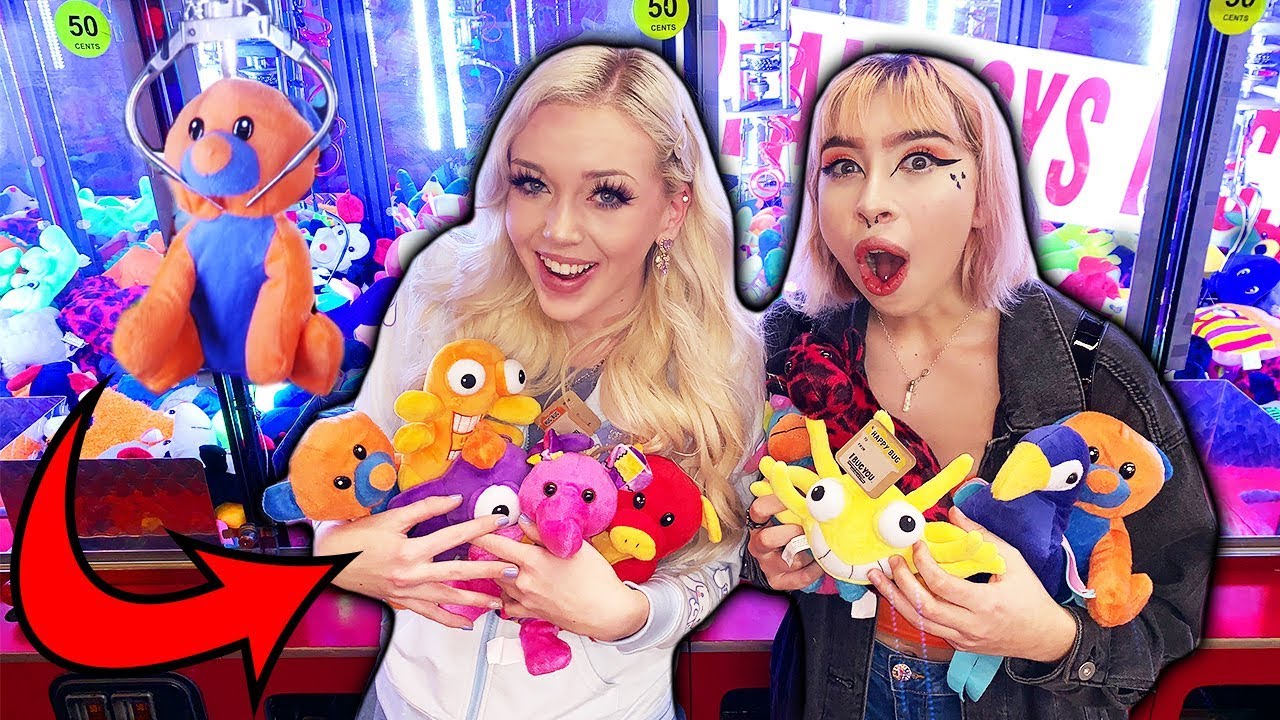 WE CLEANED OUT THE CLAW MACHINE OMG!!!