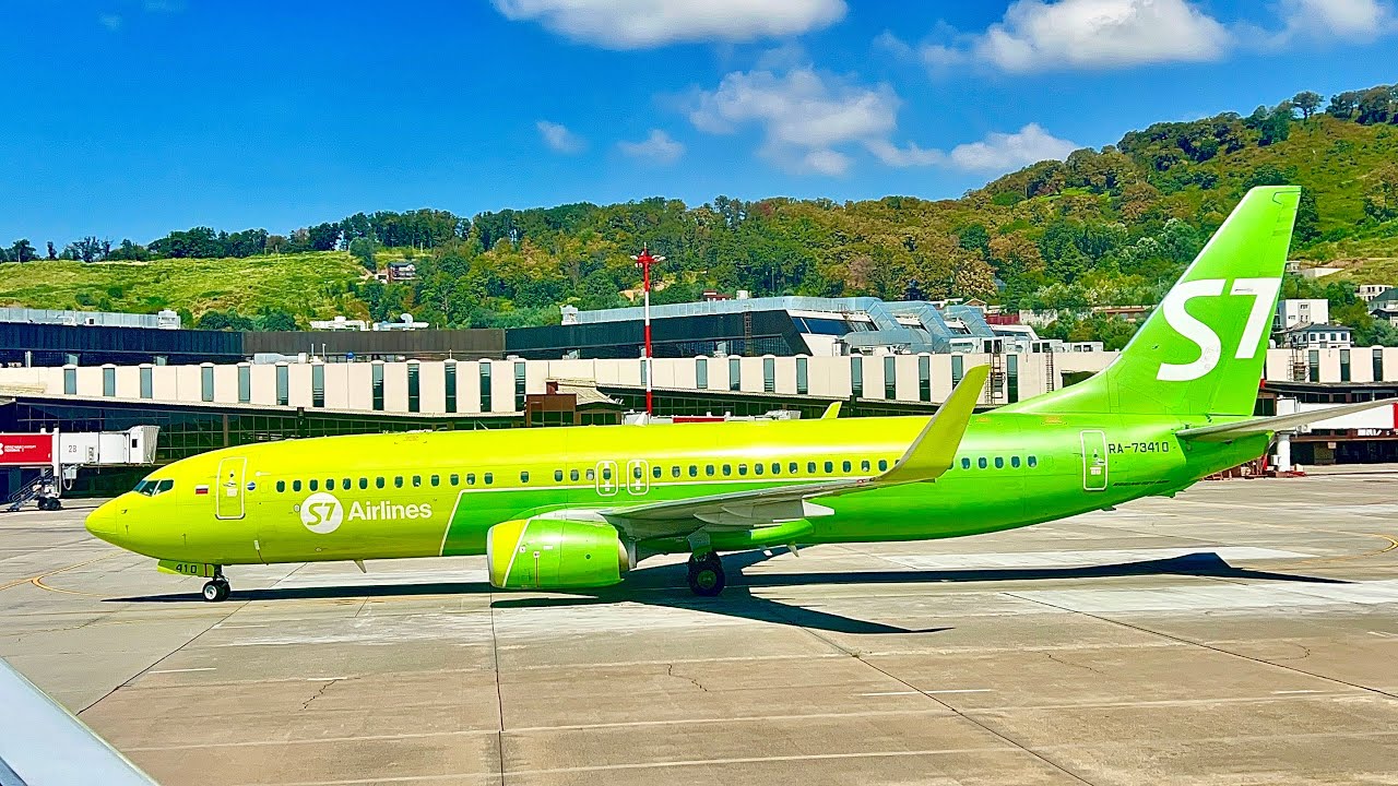 🛫 • Аэропорт Сочи, сегодня Пятница, 22 августа 2025 г. в 11:33 • ✈️