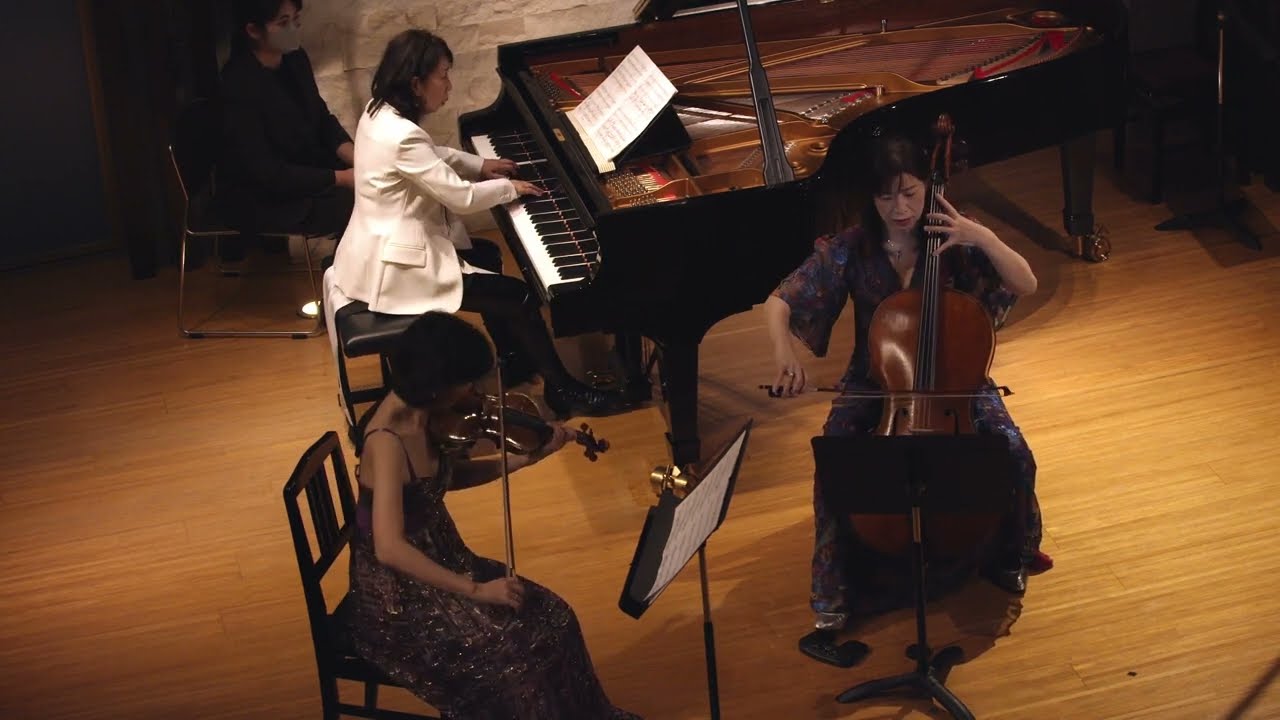 Tōru Takemitsu：Between Tides/久保田巧(vn.),長谷川陽子(vc.),廻由美子(pf.)