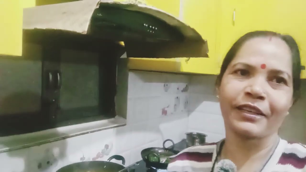 आज दिन के खाने में क्या बना दिया मम्मी ने daal Bhat