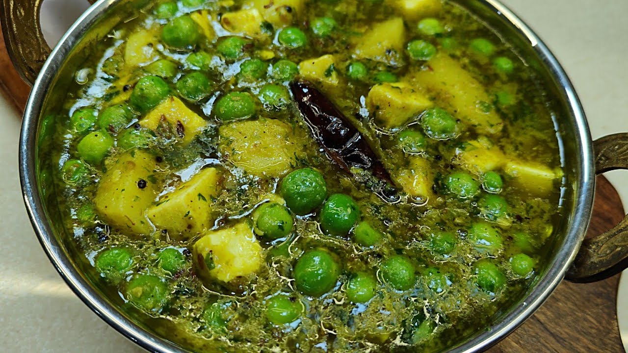 Aloo Matar Ki Aisi Tasty Sabzi Apne Phle Nahi Banai Hogi | Aloo Matar Paneer Recipe | Aloo Ki Sabzi