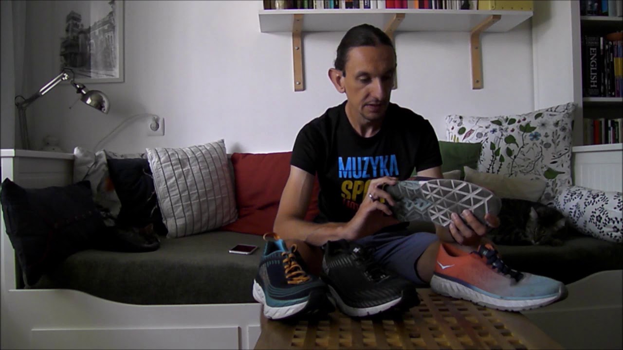 Hoka One One (Bondi, Clifton, Mach, Cavu)