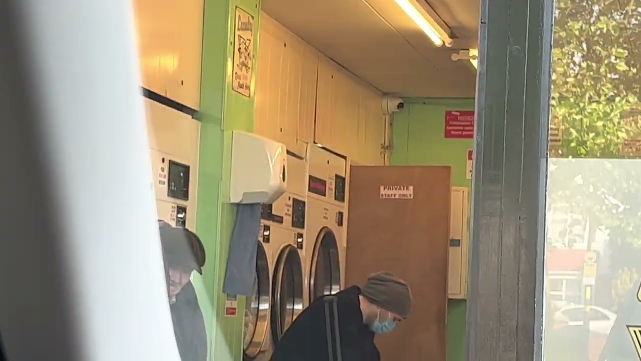 going to the laundrette  vlog ￼
