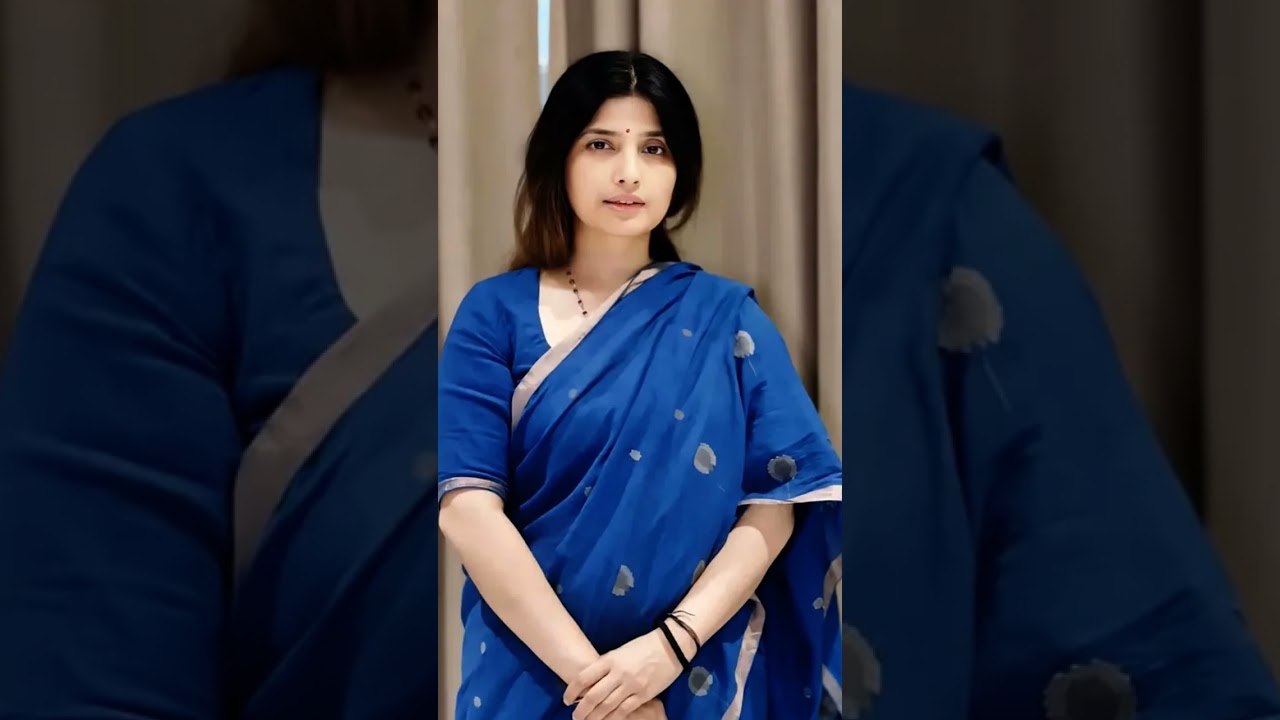 Akhilesh Yadav Dimple Yadav Samajwadi Party