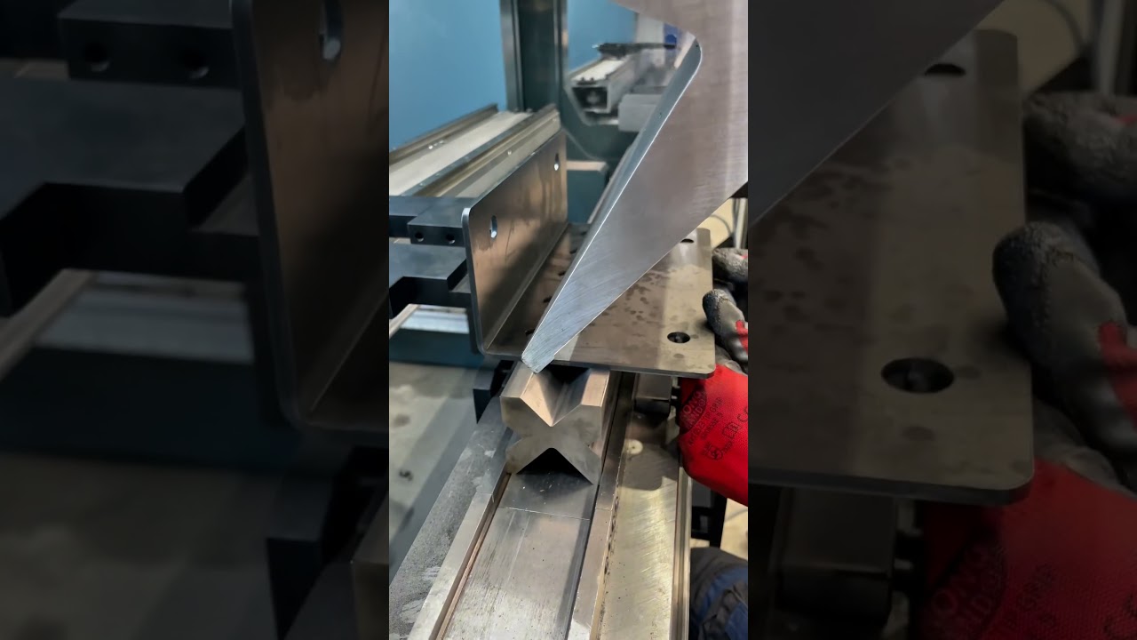 4mm S355 #abkantpresse #machine #blechbearbeitung #cnc