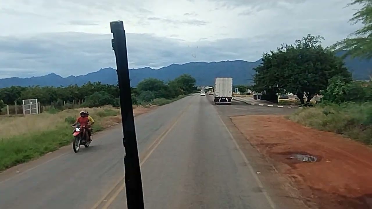 Jacob na estrada chegando na cidade de livramento de nossa senhora 