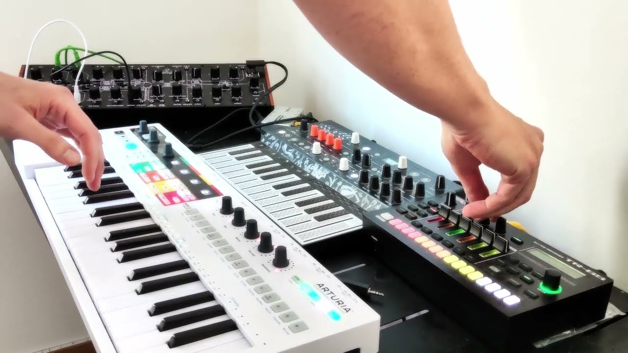 Dub Jam w/ Roland TR6-S, Microfreak, Kobol Expander, OB-6
