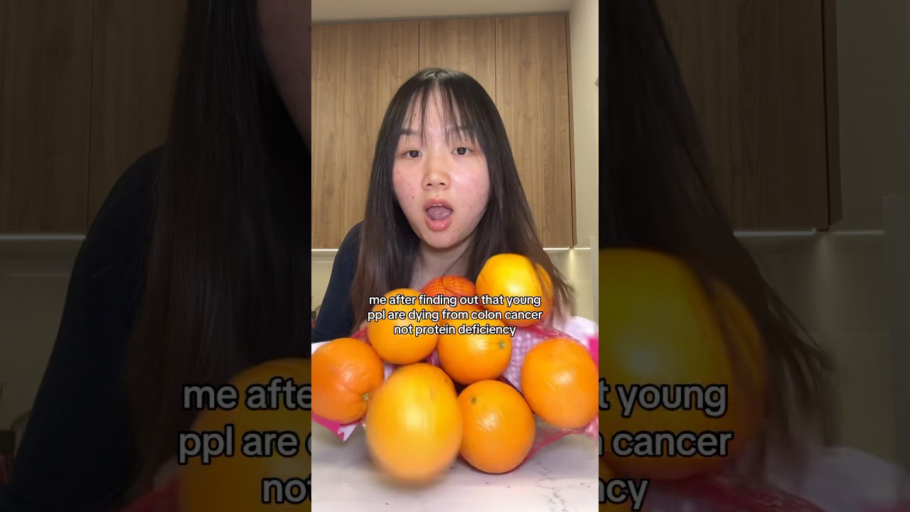 Brb eating my fiber 🏃&zwj;♀️🍊 #fiber #orange #guthealth #acne
