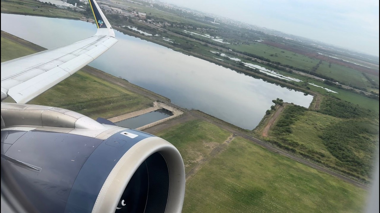 Decolagem no aeroporto de Porto Alegre | A bordo do A320-200 da Azul linhas aéreas