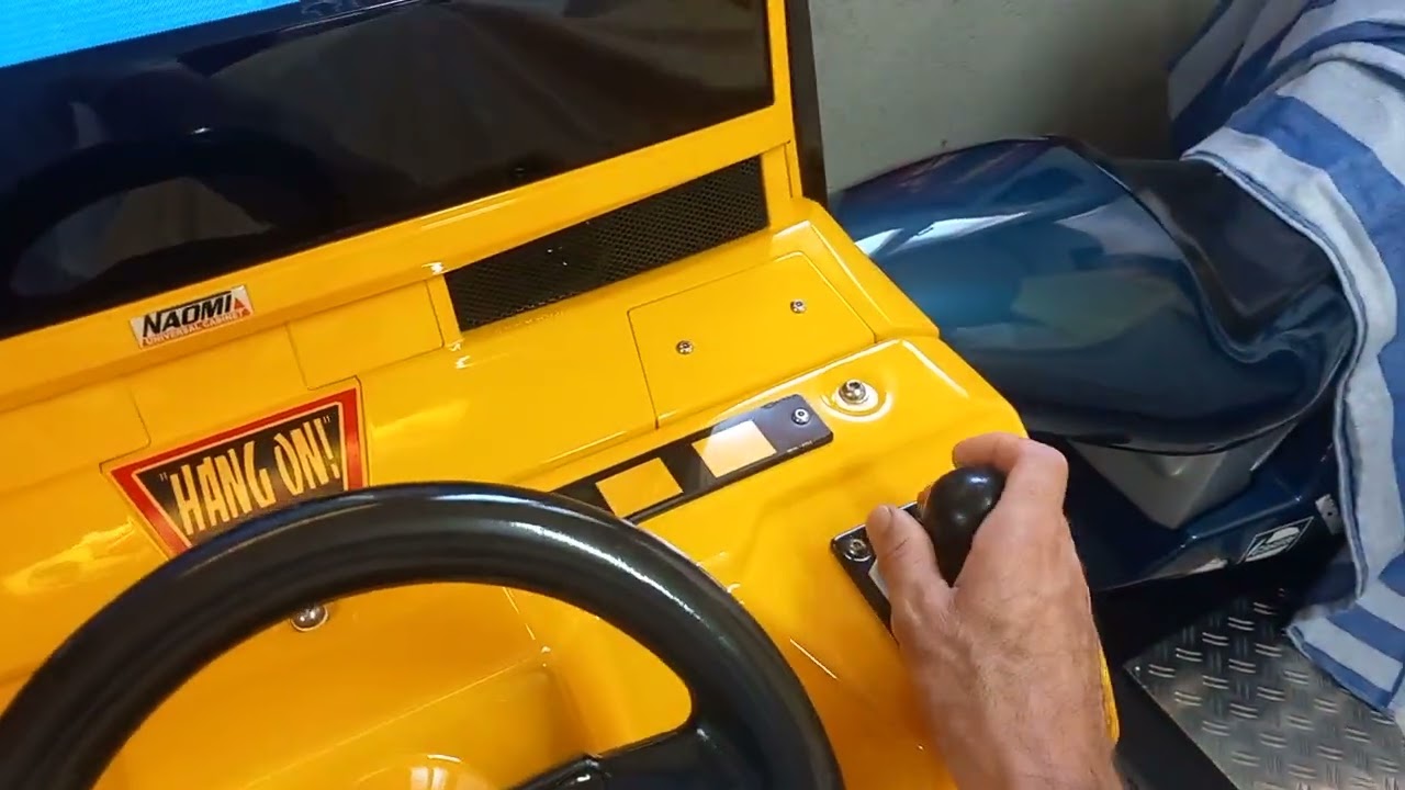 SEGA OUT RUN 2 CHIHIRO NAOMI CRAZY TAXI