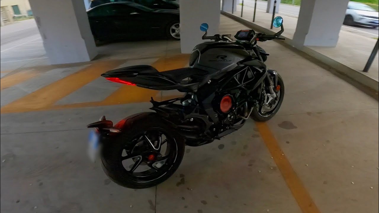 MV Agusta Brutale 800 RR - POV walkaround