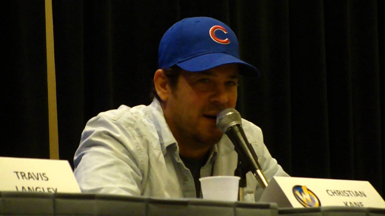 Christian Kane - Wizard World Chicago - Panel (3)