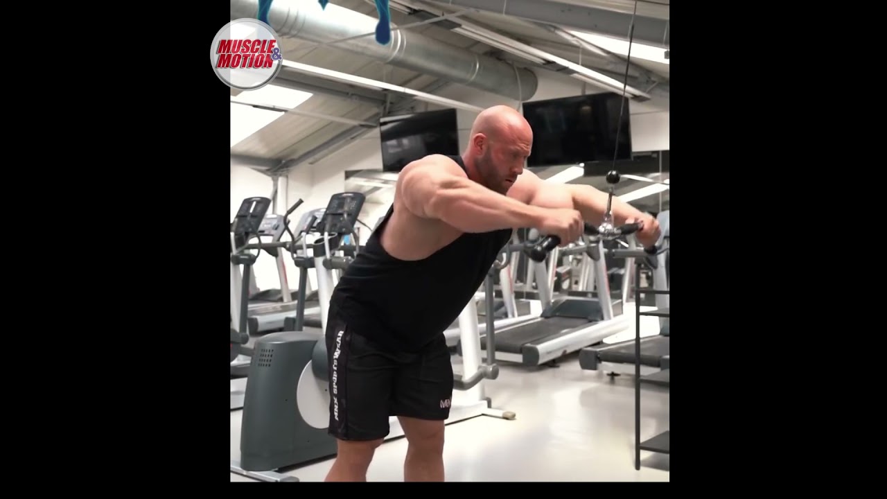 Straight-Arm Lat Pulldown: Isolate Your Lats Like Never Before! 🔥