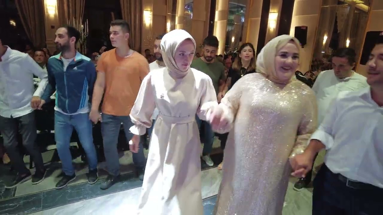 İREM İLE KADEMİN DÜĞÜNÜ NAZENDE DÜĞÜN SALONUNDA