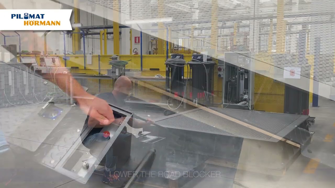 Pilomat RB1000 road blocker with semiautomatic operation