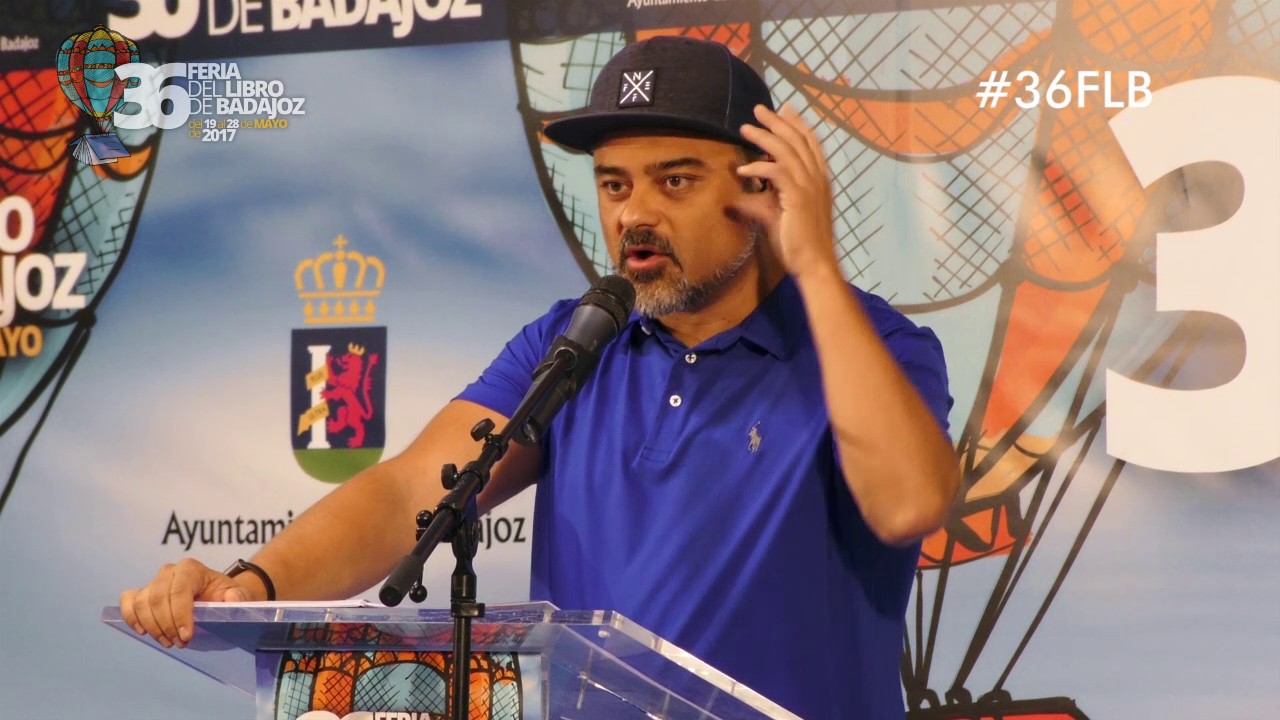 Conferencia de Nach en la Feria del Libro de Badajoz