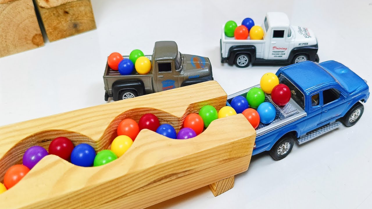 Marble Run Race ☆ HABA Slope & Retro Makita Truck, Garbage Truck, Excavator, Dump Truck, Ambulance