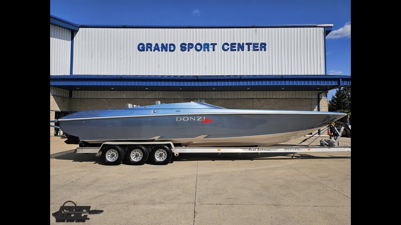 Clean performance boat walkthrough, 2007 Donzi 35 ZR with twin 525 EFI engines, custom paint & more!