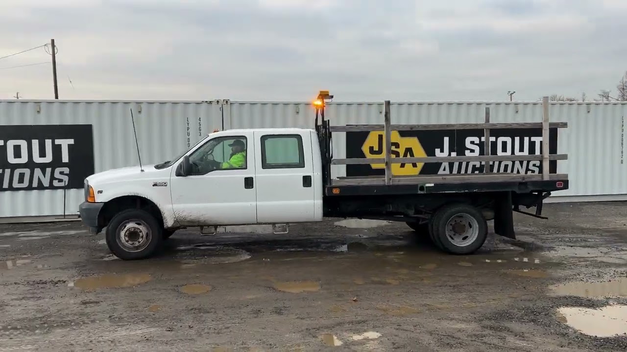 2001 Ford F550 Crew Cab Flatbed Truck