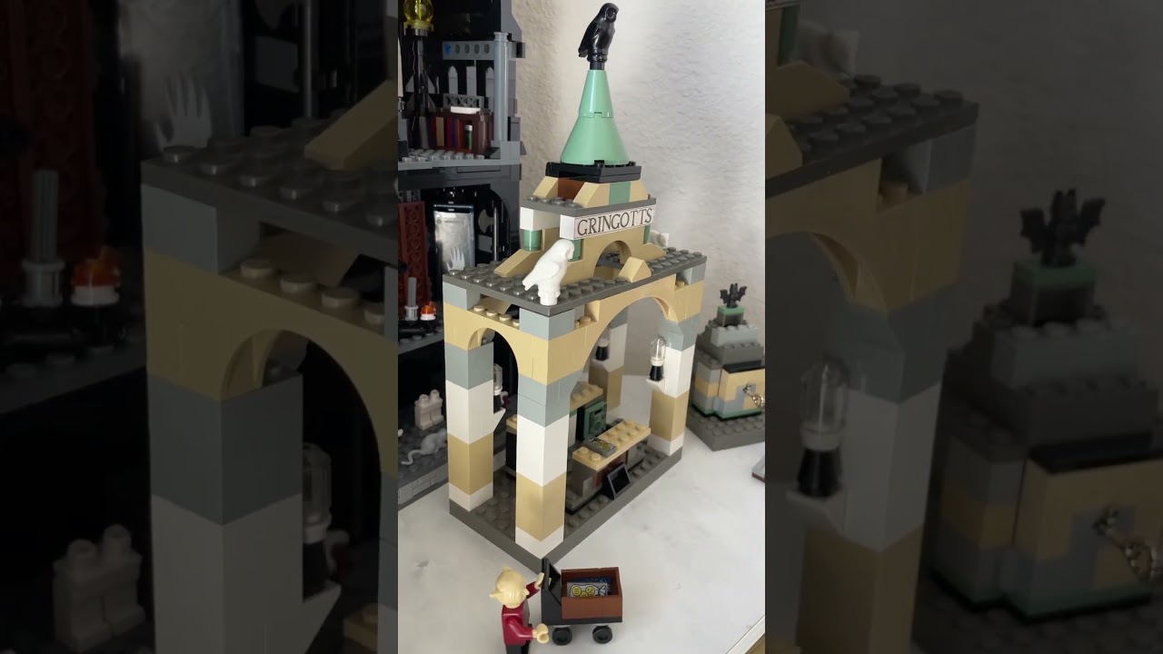Harry Potter Gringotts Bank 2002 Lego set #lego #harrypotter #vintagetoys