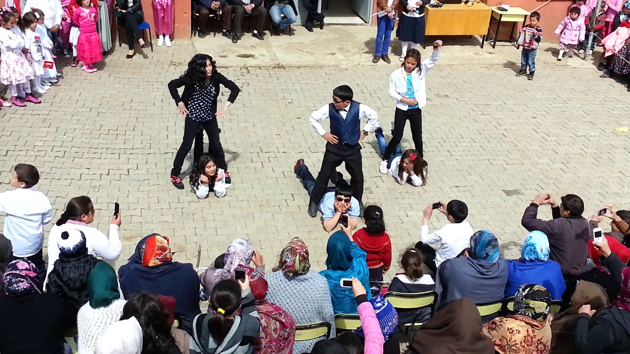 Aziz Köyü 23 Nisan (Gangnam Style)2013