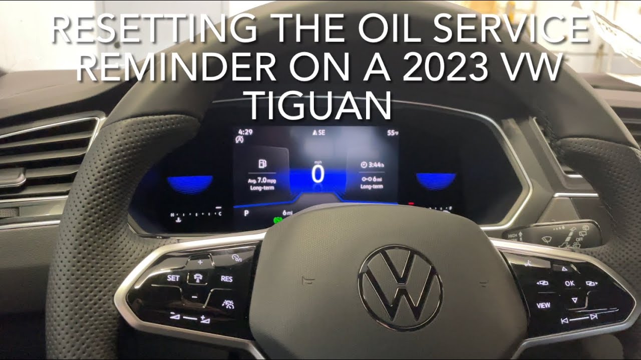 Как сбросить индикатор напоминания о необходимости замены масла на VW Tiguan 2023 года выпуска