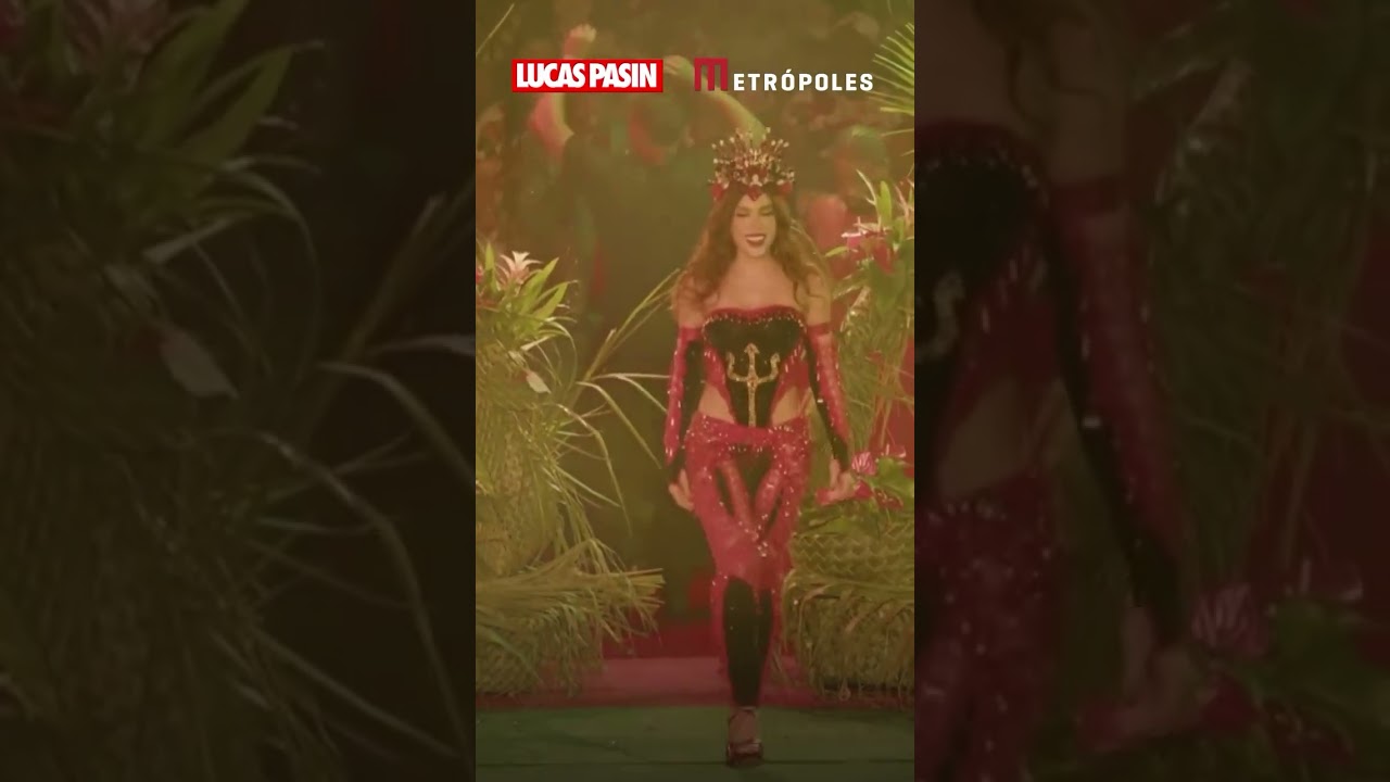 Anitta se emociona e mostra samba no p&eacute; ao ser coroada na Grande Rio