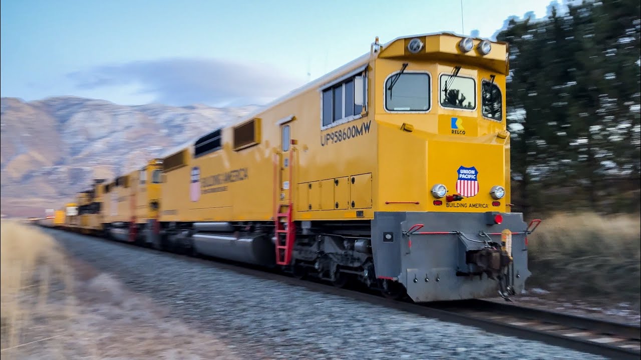 [4K] Relco tie train under the fading sun!