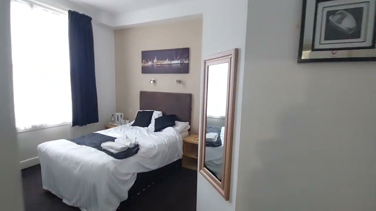 Lord Nelson Hotel Tour Liverpool where Paris Hilton stayed !