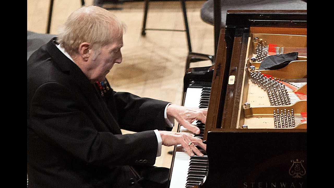 Beethoven:   Piano Sonata no. 32 in C minor op. 111 -  Aldo Ciccolini, piano