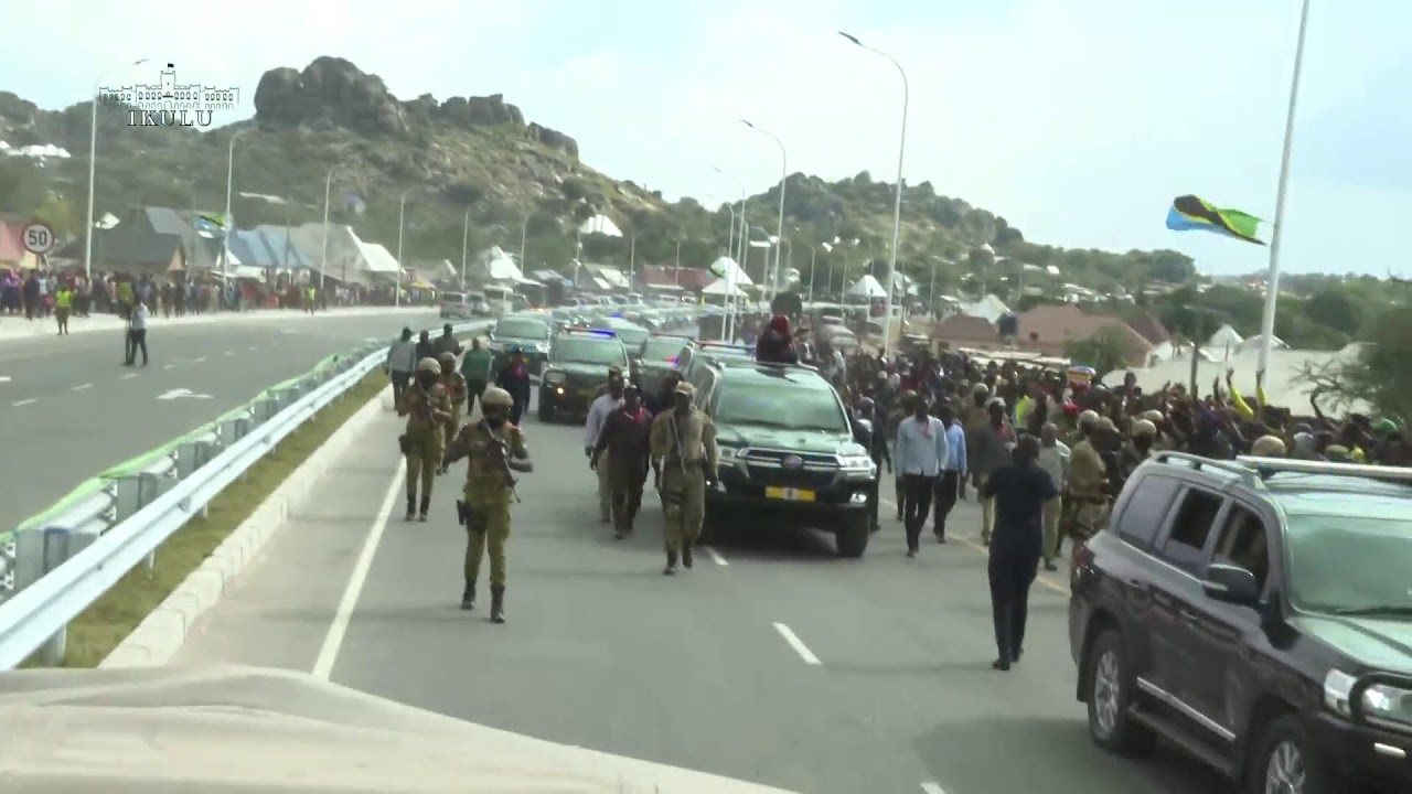 RAIS SAMIA AKIFUNGUA DARAJA LA MAGUFULI  (KIGONGO-BUSISI) KM 3.0  NA BARABARA UNGANISHI  KM 1.66