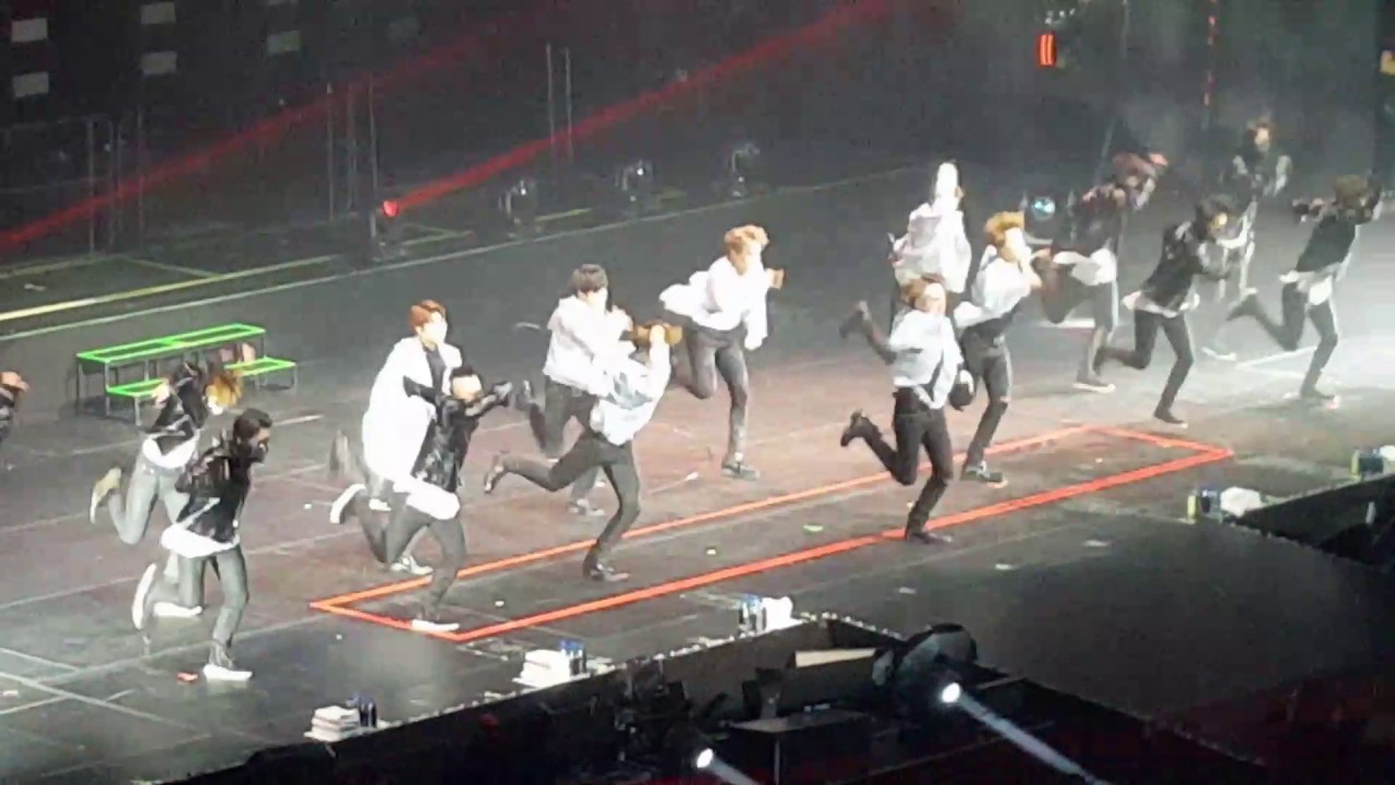 [170402 Fancam] BTS ( 방탄소년단) - Not Today