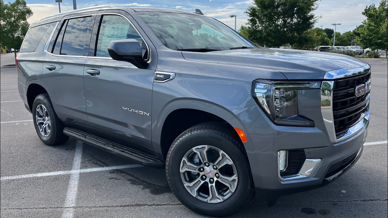 2022 GMC Yukon SLE POV Test Drive & Review
