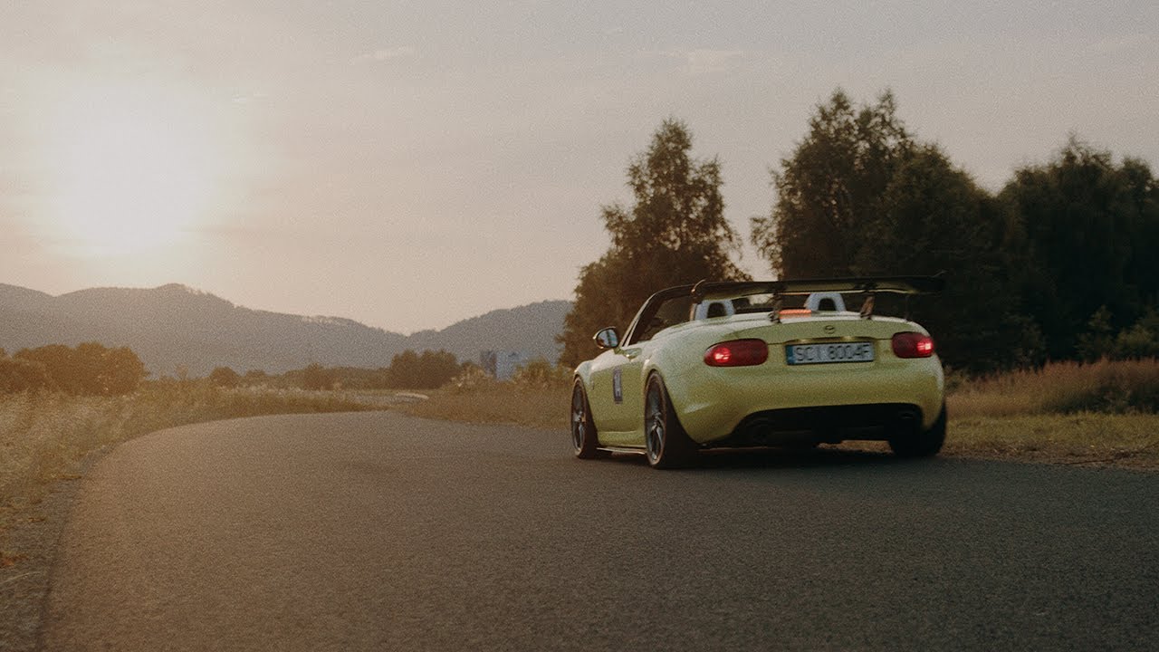 Miata loves golden hour and chill