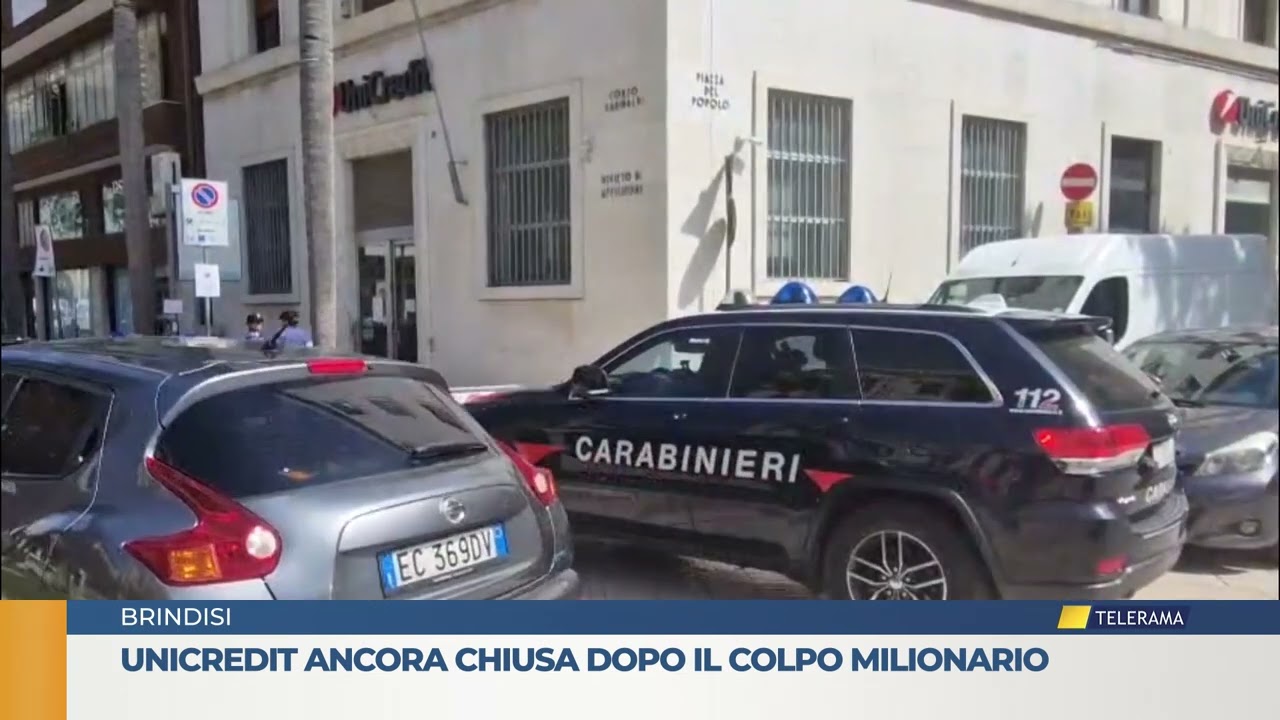 Unicredit ancora chiusa dopo il colpo milionario